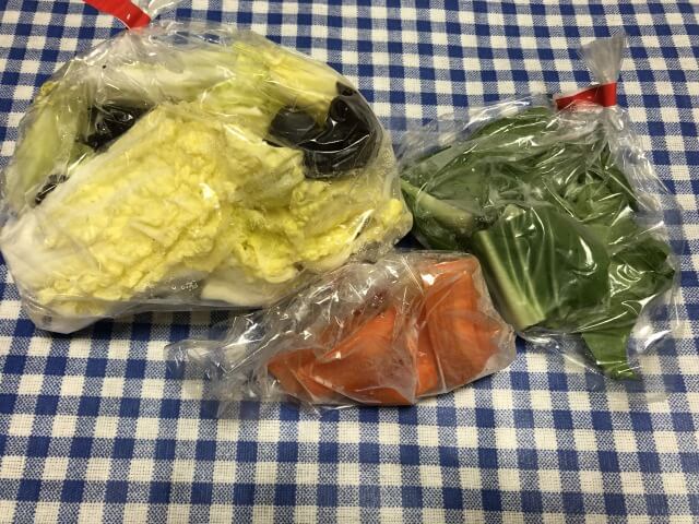 セブンミール 海鮮八宝菜 白菜、人参、青梗菜
